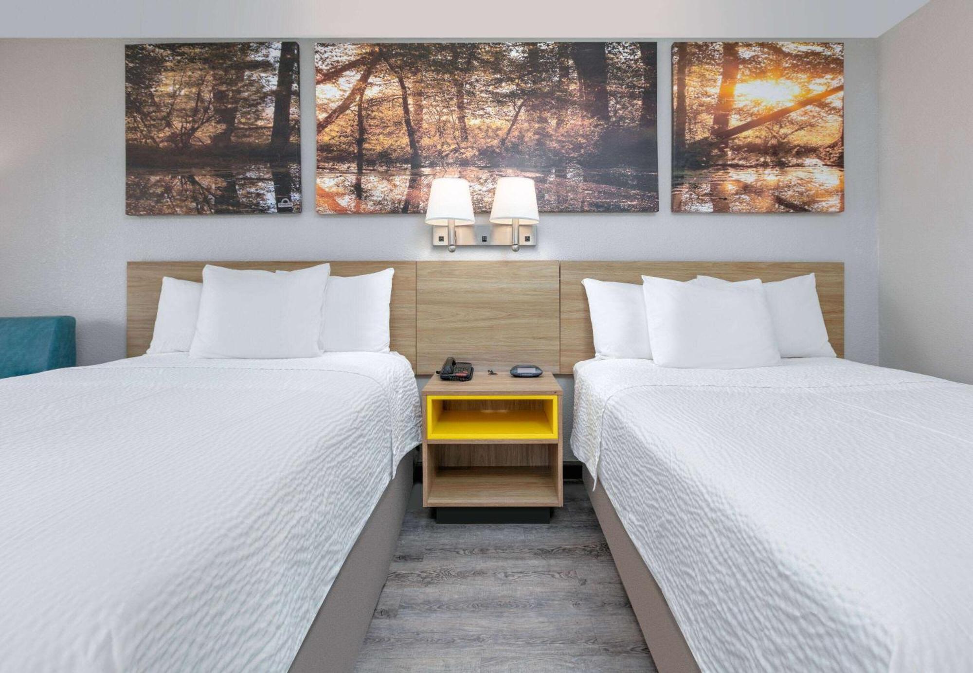 Days Inn By Wyndham Greenville Ms Exteriör bild